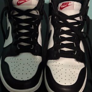 Nike womans Black and White High-Top Sneakers size 6
